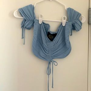 Girly crop top - off the shoulder sleeves